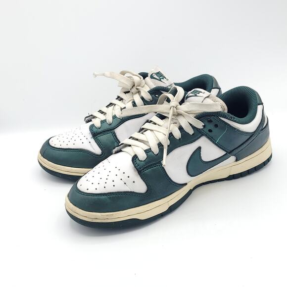 Nike Dunk Low Vintage Green DQ8580-100 women's size 8 - Picture 4 of 9